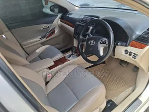Toyota Premio 2013 Silver