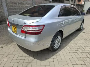 Toyota Premio 2013 Silver