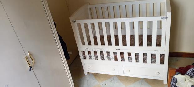 Second Hand Babycot With Mattress - thumbnail 3