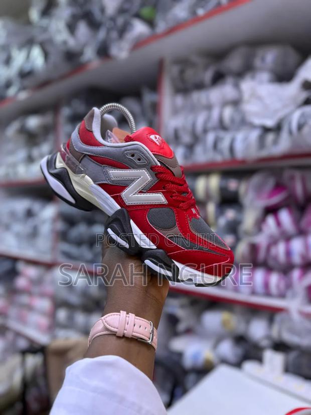 New Balance 9060 - main view