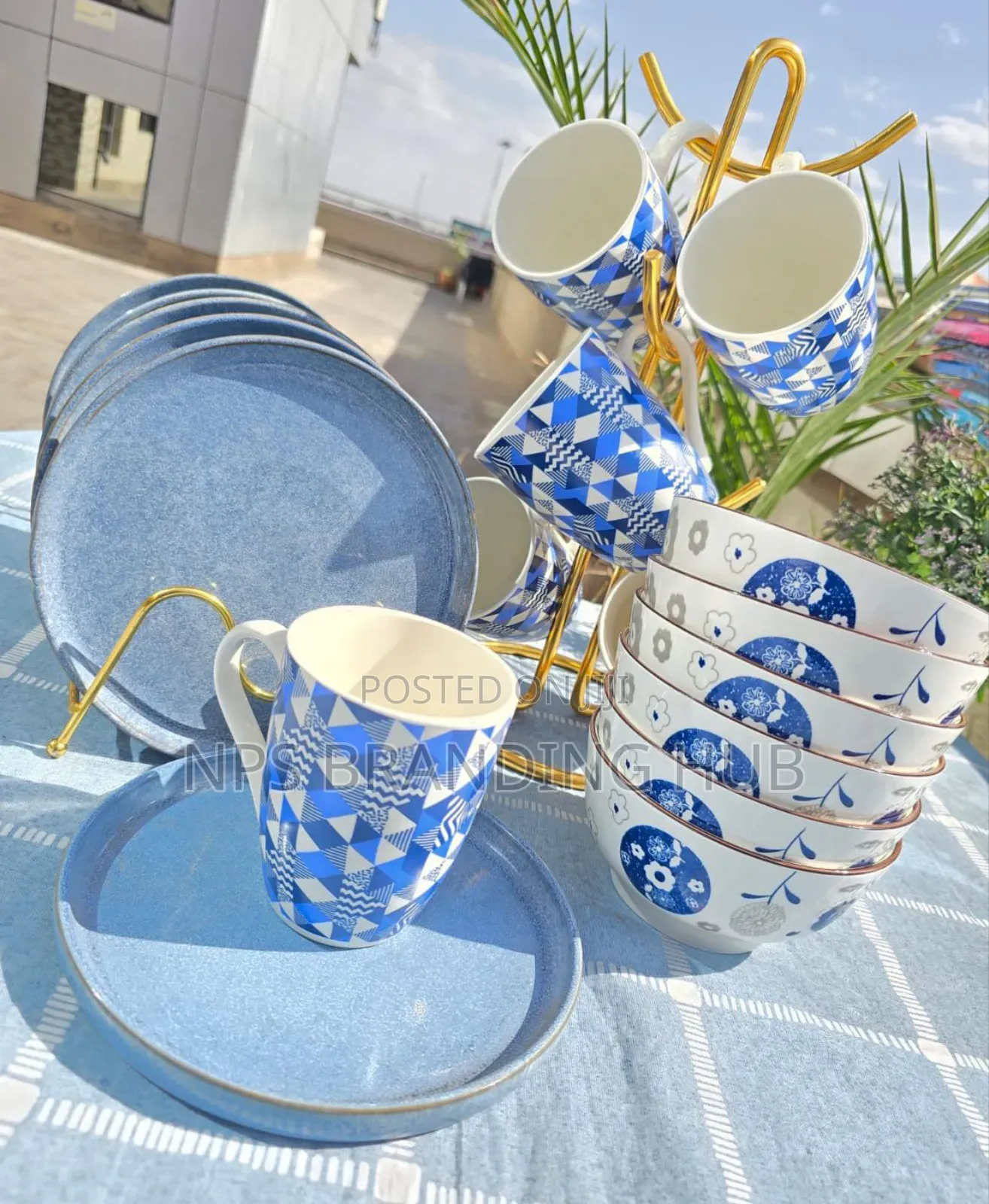 18pcs Ceramic Dinner Set 6side Plates. 6bowls 6cups. Sen