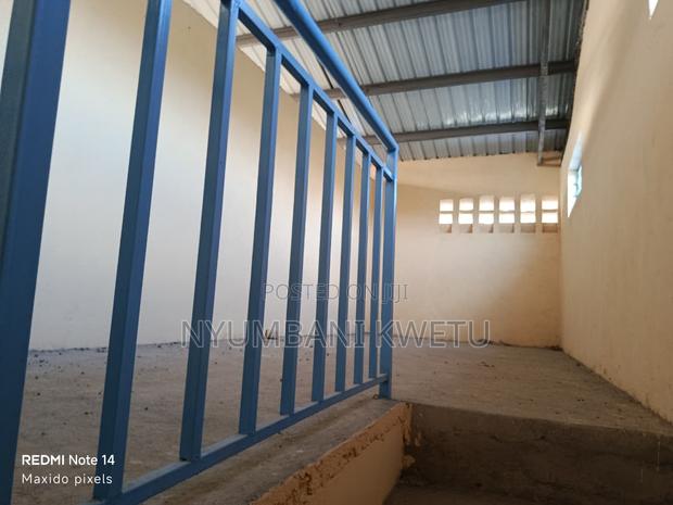 Standalone Warehouse to Let on Eastern Bypass - thumbnail 3