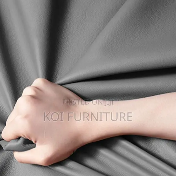 Office Chair : Leather Executive Cantilever Chair