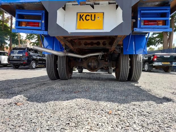 Isuzu NPR Truck - thumbnail 17
