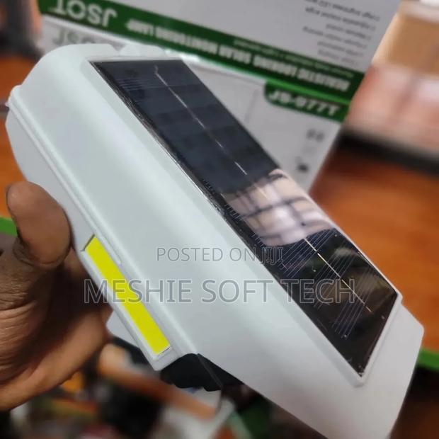 Solar Floodlight - thumbnail 2