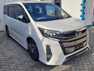 Toyota Noah 2.0 AWD (7 Seater) 2018 White