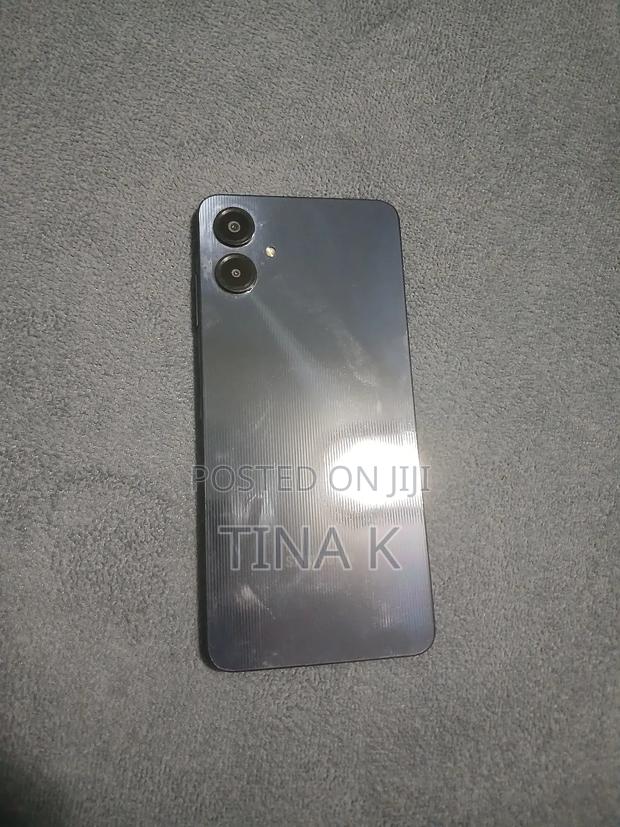 Samsung Galaxy A06 64 GB Black - thumbnail 2
