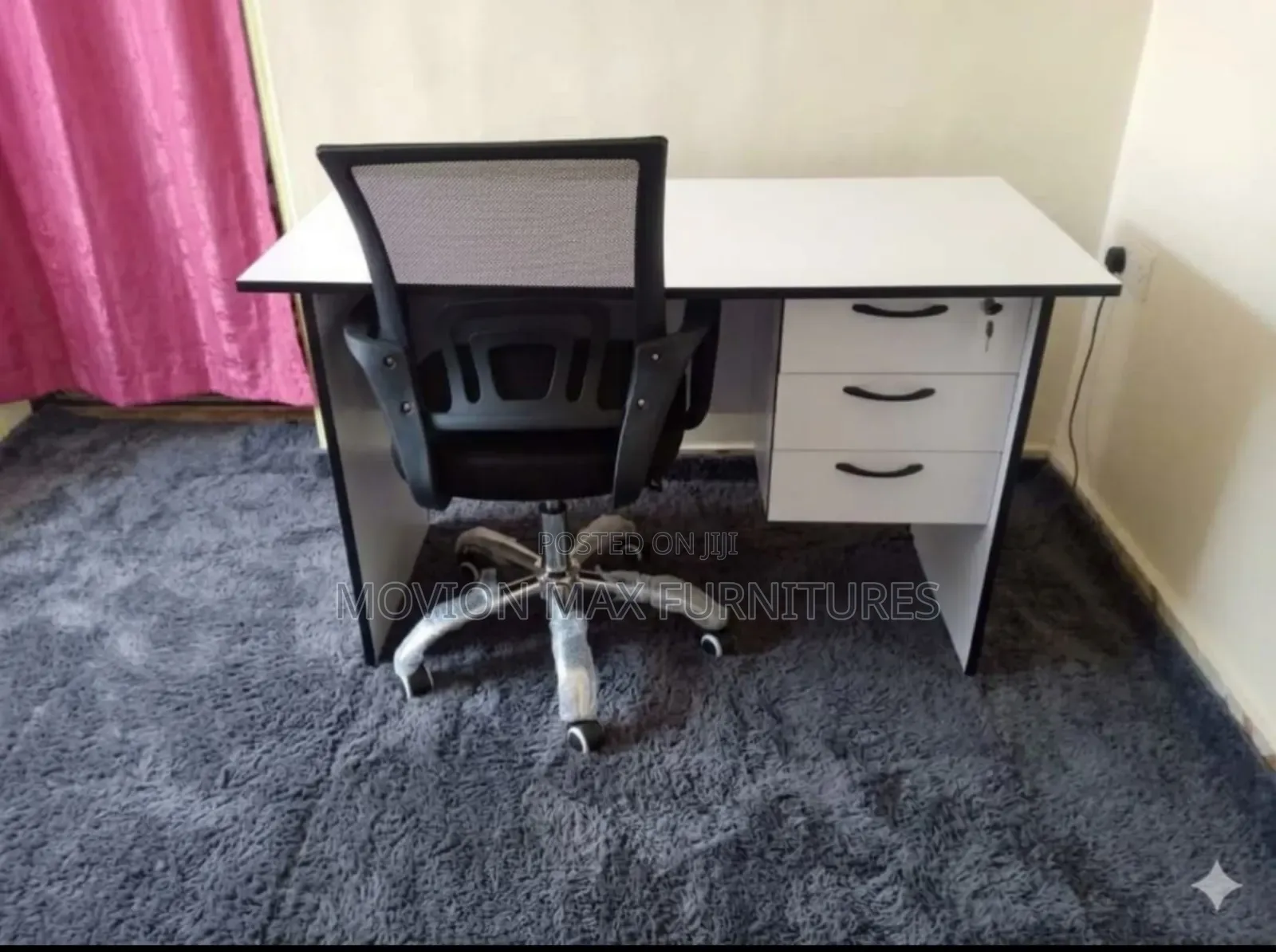 Mesh Chairs Office Desk