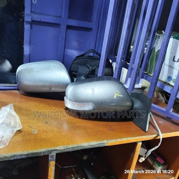 Toyota Vitz Side Mirror With Blinker, Models 2005/2007/2009, Ex Japan - thumbnail 2