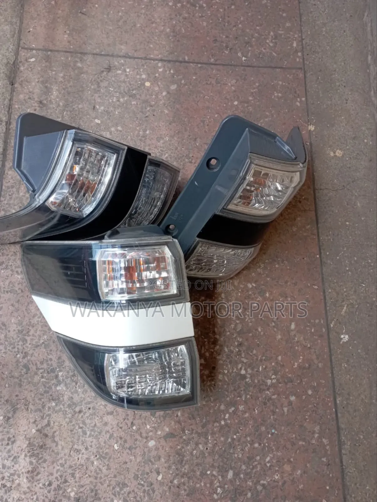 Toyota Vellfire Rear Lamp, Clean Ex Japan Parts