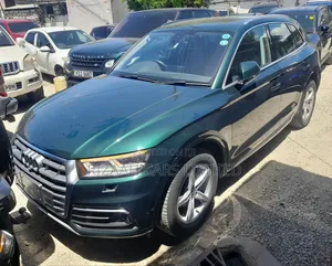 Audi Q5 2.0T Premium AWD quattro 2018 Green