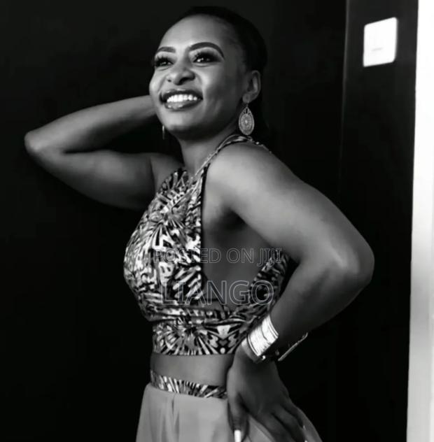Lady's Ankara Wear - thumbnail 3
