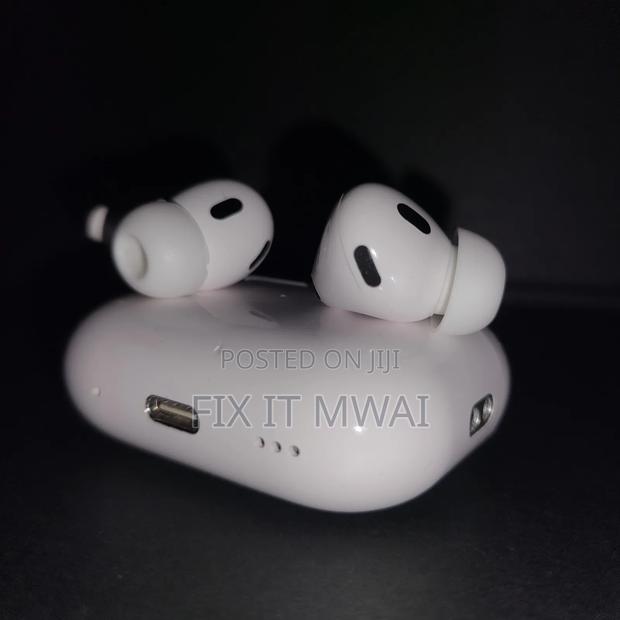 Airpods Pro (2nd Generation) With Usb-C Charging Case (Release 2023) - main view