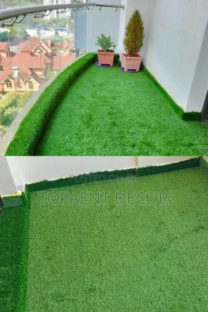 30mm Balcony Pet Friendly and Easy to Maintain Artificial Grass Carpet