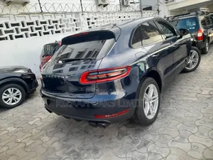 Porsche Macan S 2018 Blue
