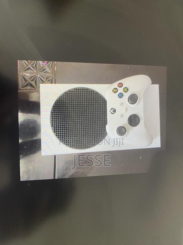 Xbox Series S - thumbnail 2