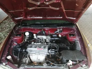 Mitsubishi Lancer 2000 Red