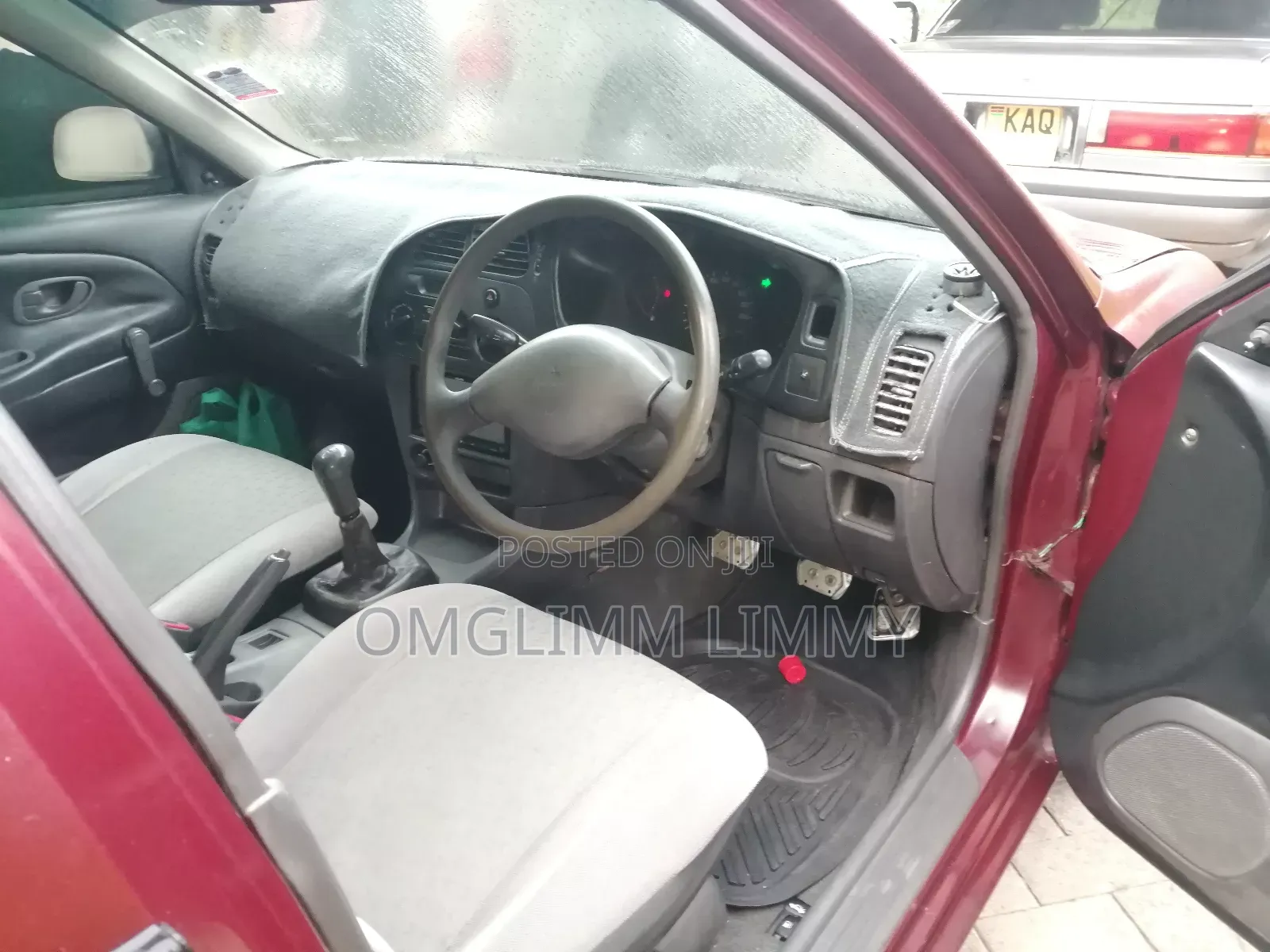 Mitsubishi Lancer 2000 Red