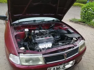 Mitsubishi Lancer 2000 Red