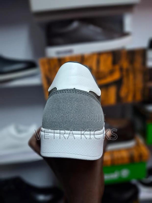 Adidas Casuals Gray - thumbnail 3