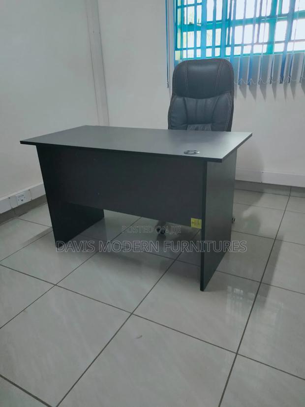 Office Chair and Black Desktop - main view