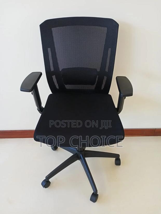 Mid-Back Office Chair, Orthopedic - main view