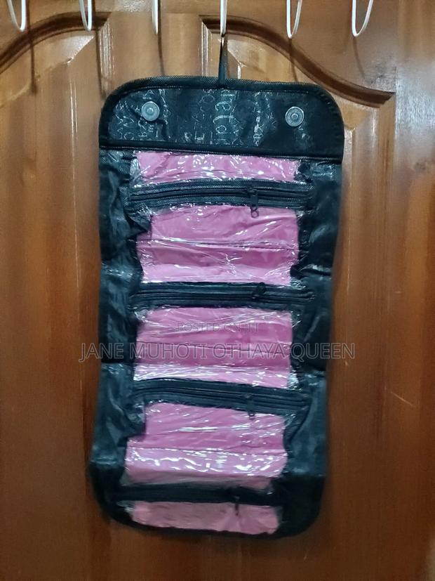 *Toiletry Organizer - main view