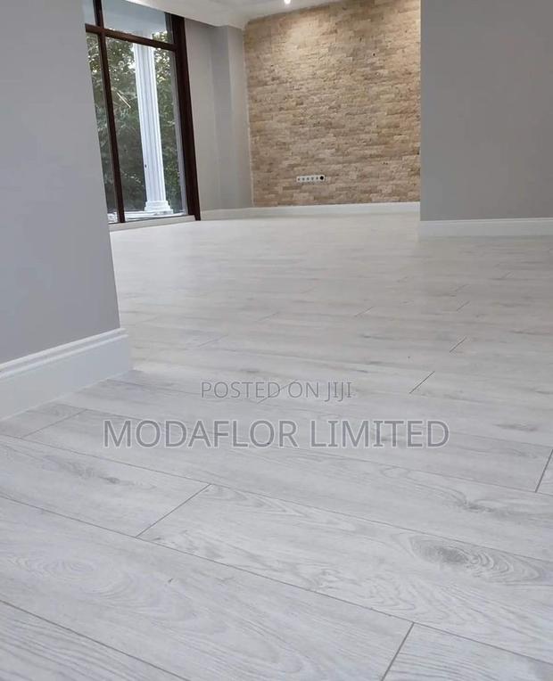 Stylish Laminate Flooring for Homes, Offices and Indoor Floor Use