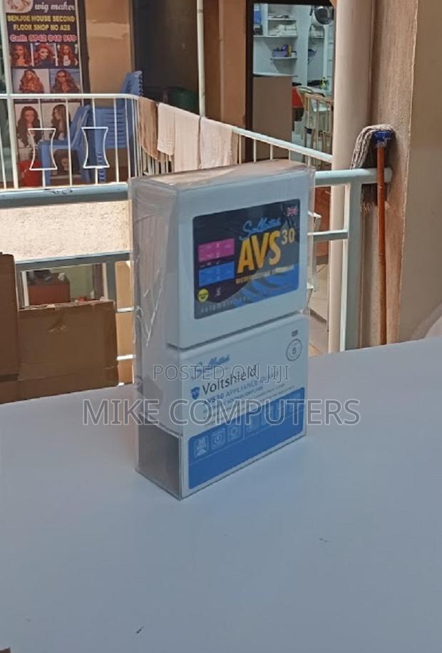 30a Automatic Voltage Switcher (230v)-Sollatek 30a Avs30
