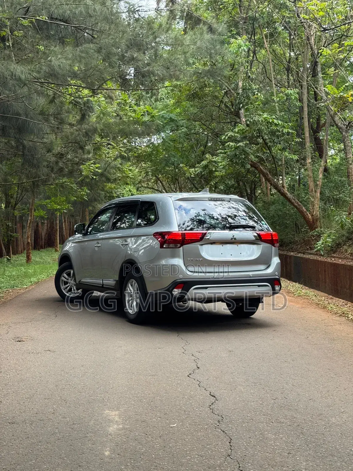 Mitsubishi Outlander 2020 Silver