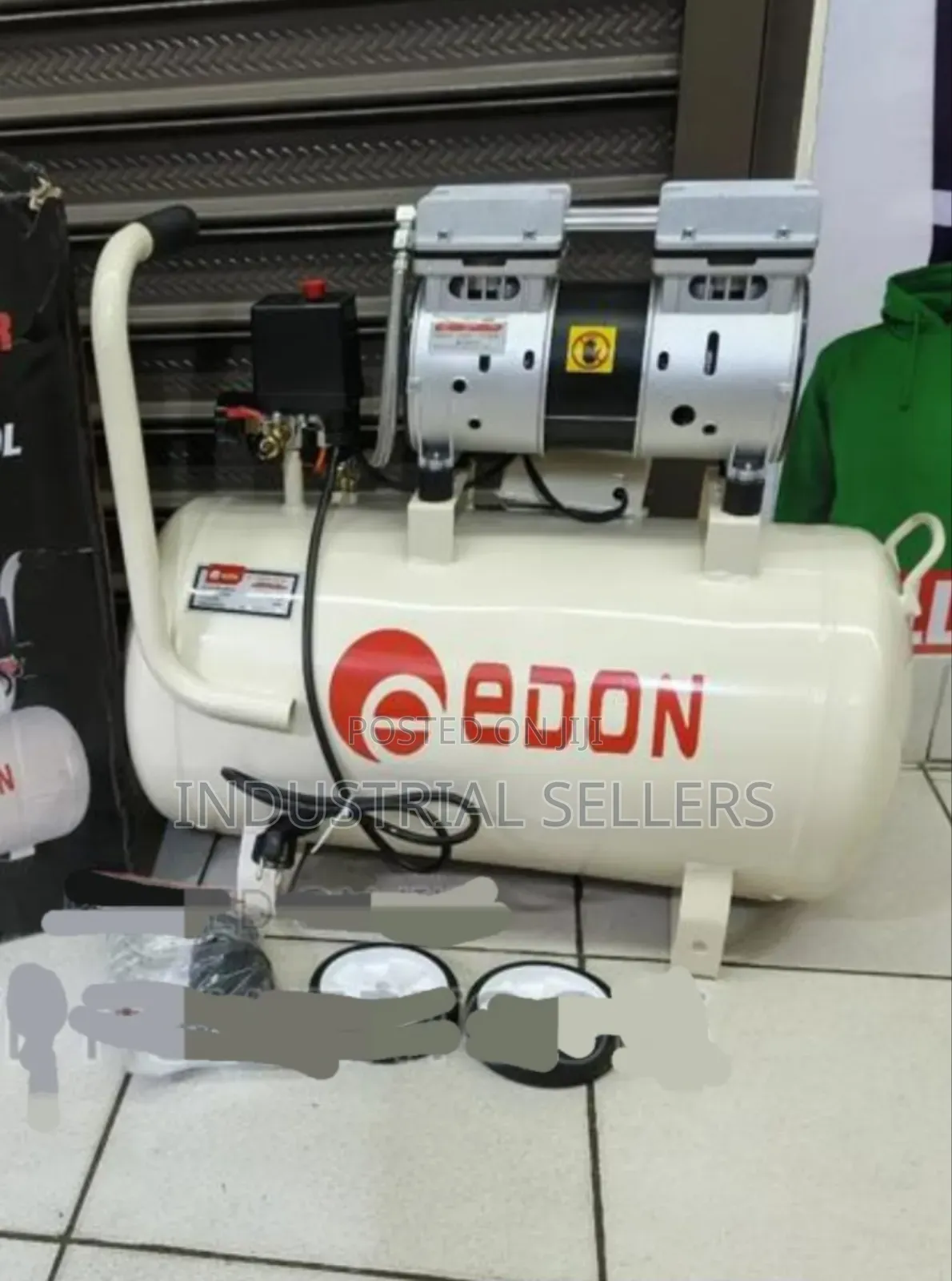 Powerful Edon Silent Compressor With One Motor 25l