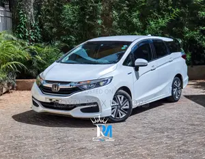Honda Shuttle 1.5 Hybrid 2WD 2018 White