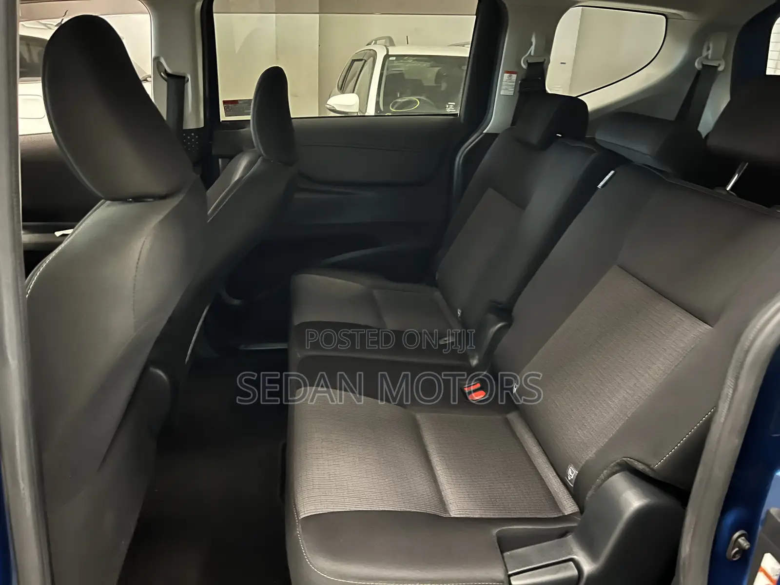 Toyota Sienta 2019 Blue