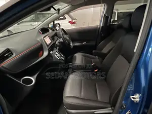Toyota Sienta 2019 Blue