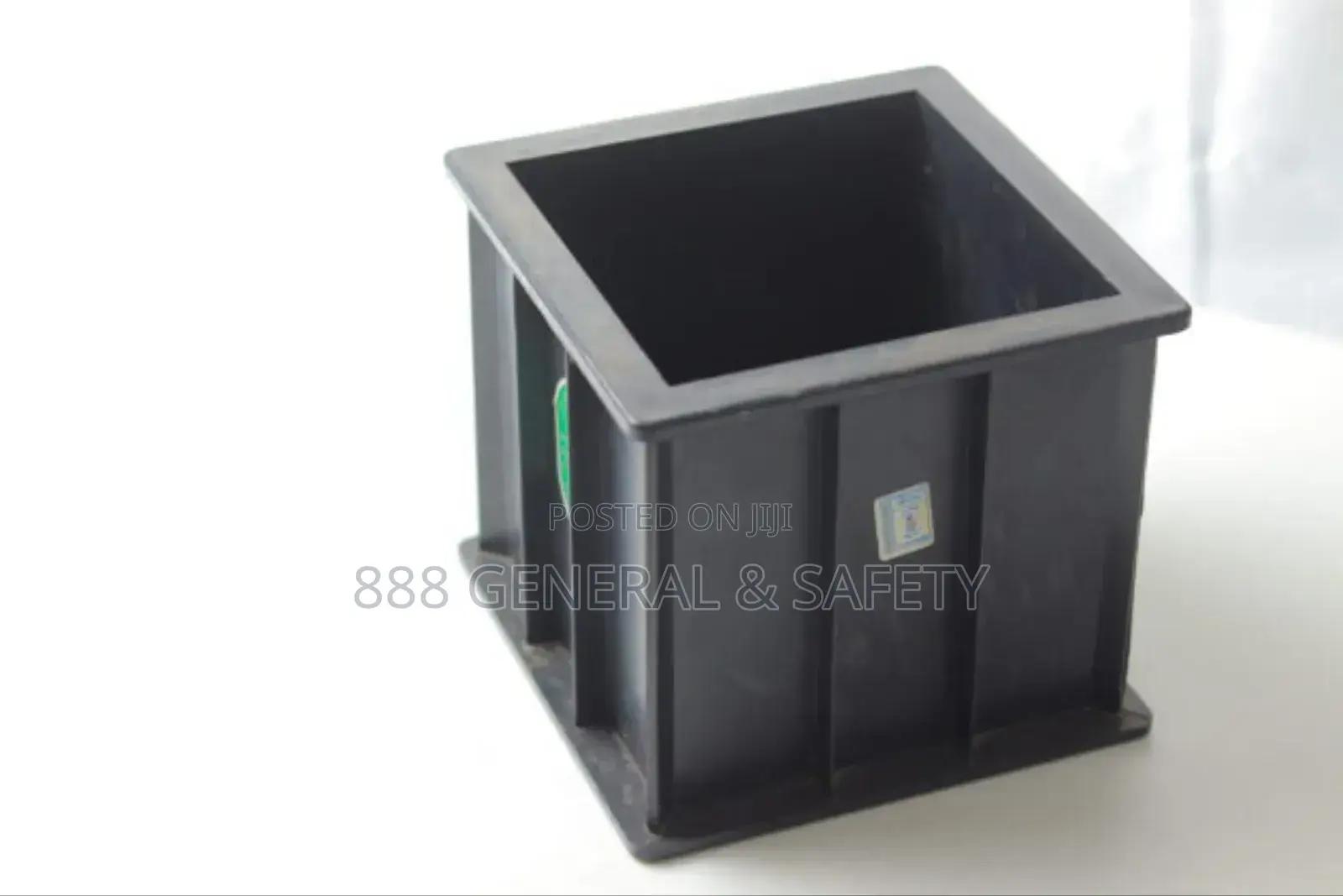 Plastic Concrete Testing Mould 150x150x150 850g