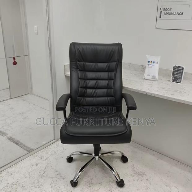 Adjustable Black Leather Staff Desk Chair