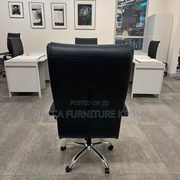 Adjustable Black Leather Staff Desk Chair - thumbnail 6