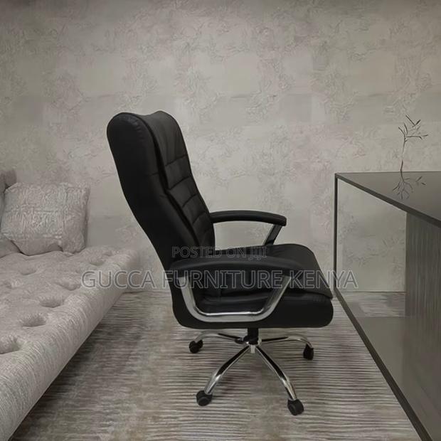 Adjustable Black Leather Staff Desk Chair - thumbnail 8