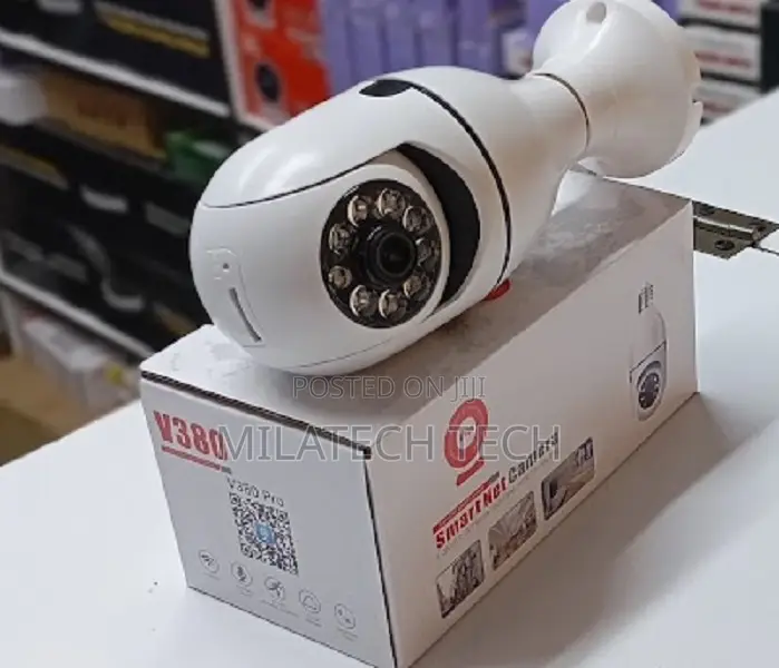 360degrees Wifi Smart PTZ Bulb Camera