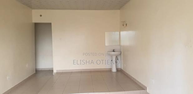2 Bedroom in Kamakis to Let - thumbnail 2