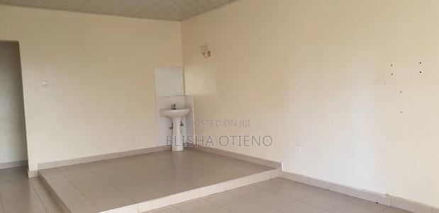 2 Bedroom in Kamakis to Let - thumbnail 3