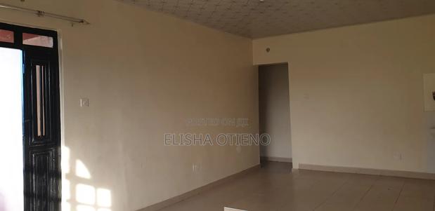 2 Bedroom in Kamakis to Let - thumbnail 5