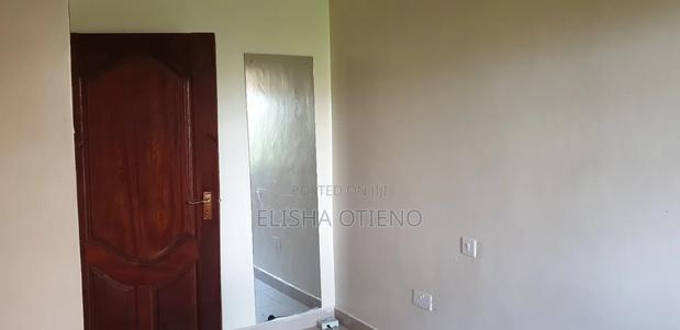 2 Bedroom in Kamakis to Let - thumbnail 11