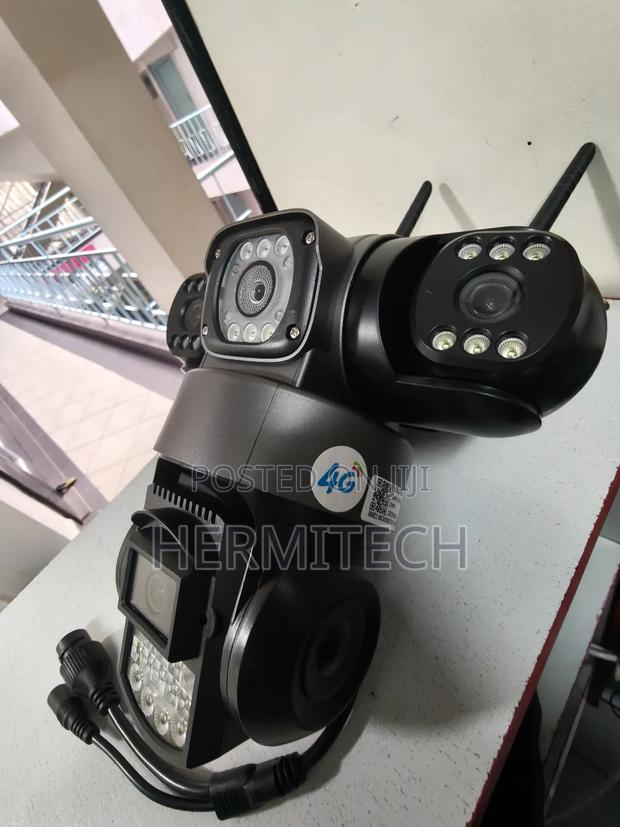 A 3-Lens PTZ CCTV Triple Lens 4g With Ethernet Cable Electric Model