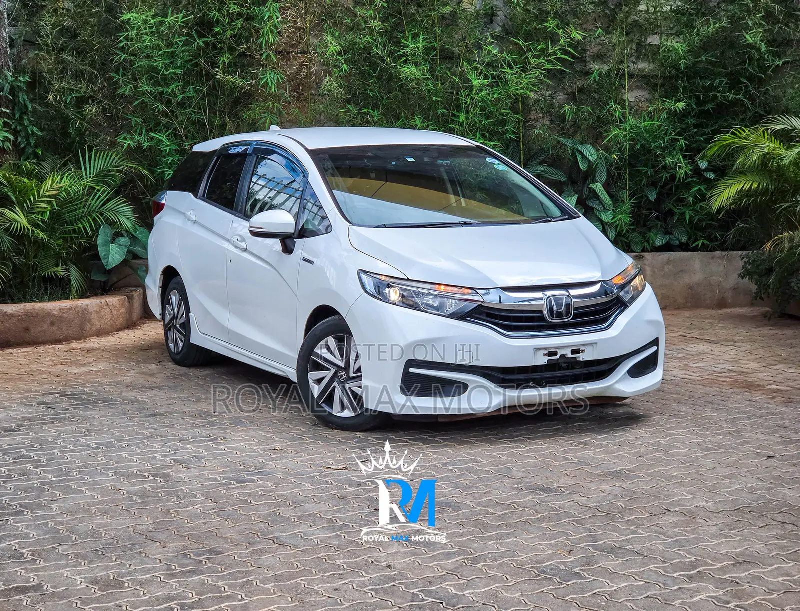 Honda Shuttle 1.5 Hybrid 2WD 2018 White