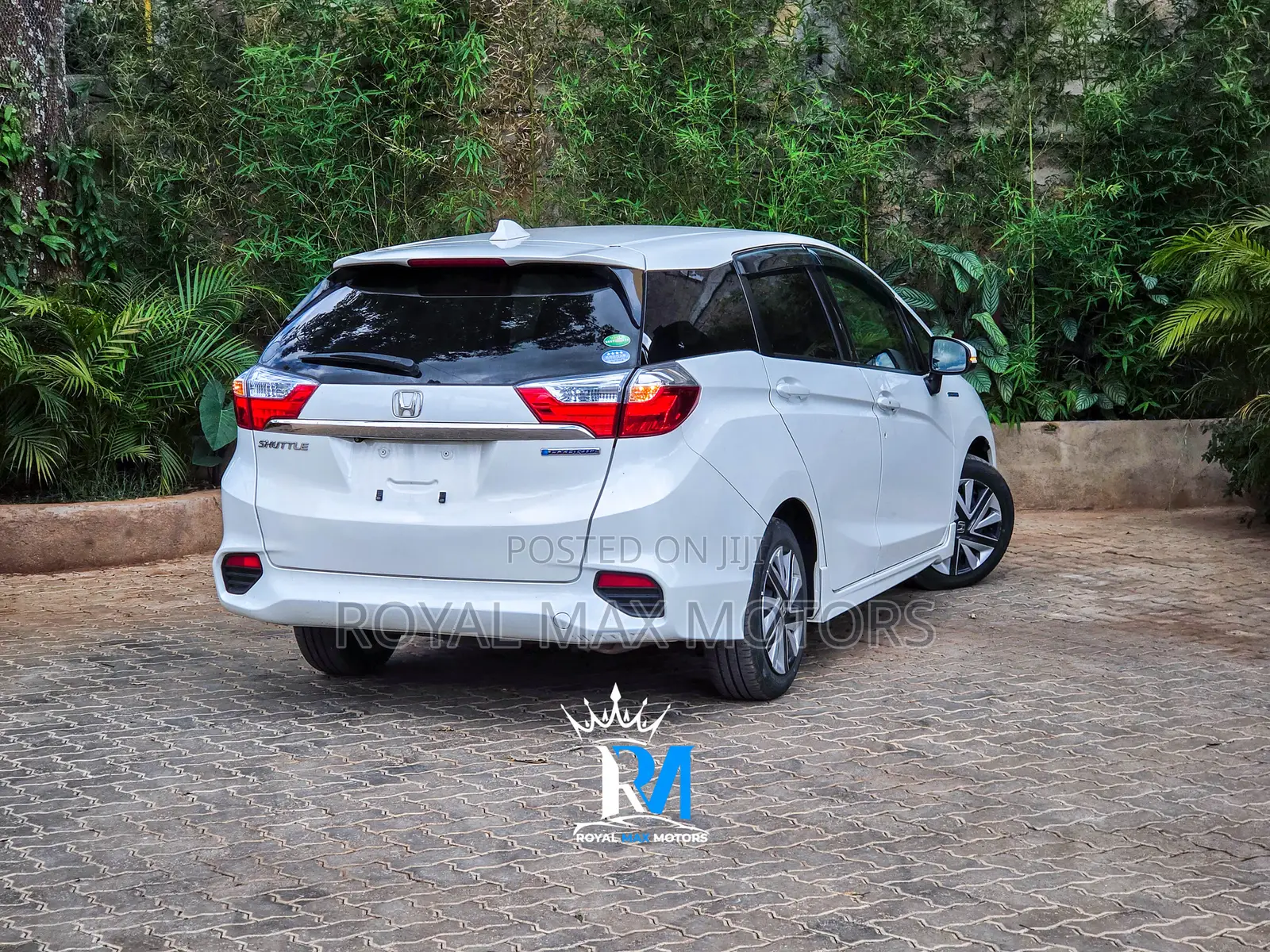 Honda Shuttle 1.5 Hybrid 2WD 2018 White