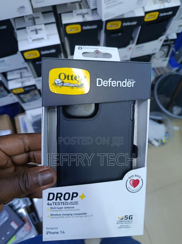 Mity Otterbox iPhone 14 13 Defender Series Case With Holster Clip