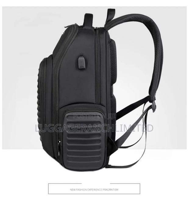 Ponasoo 5233 Black Executive Backpack - thumbnail 8