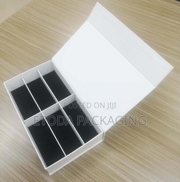 Magnetic Gift Boxes - Custom Sizes + Colors