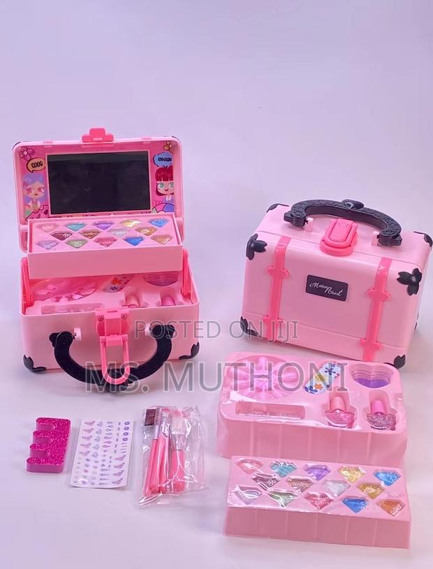 Princess Non-Toxic Glam Kit ( Make Up Kit )